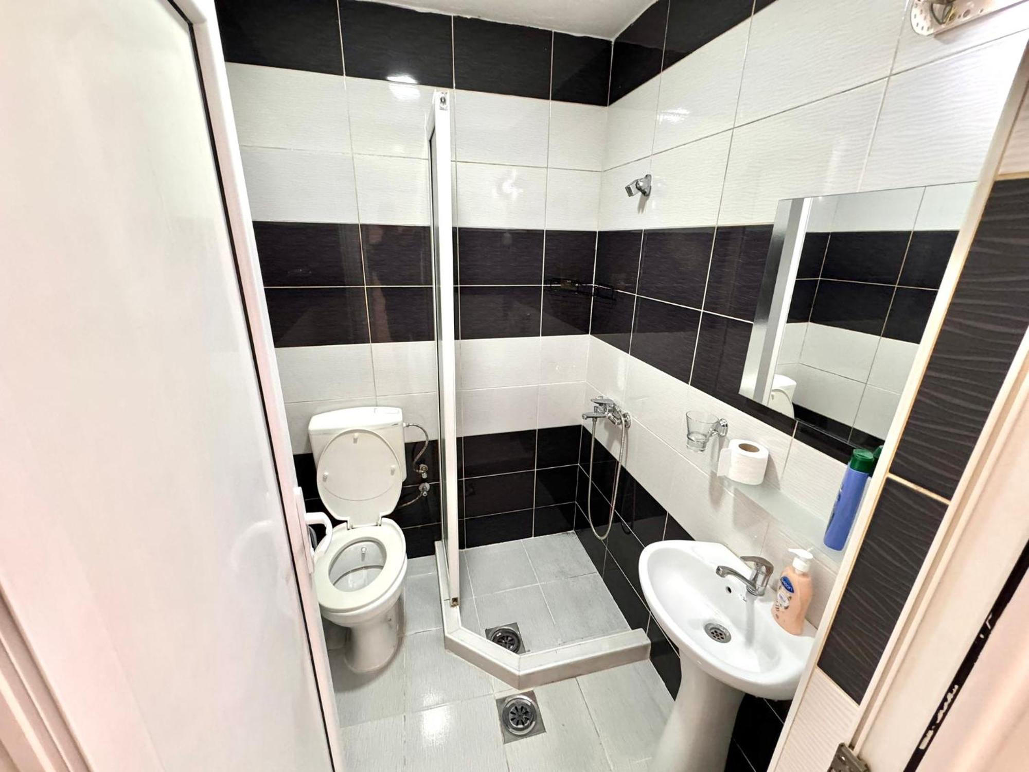 Hotel Istanbul Skopje Bagian luar foto