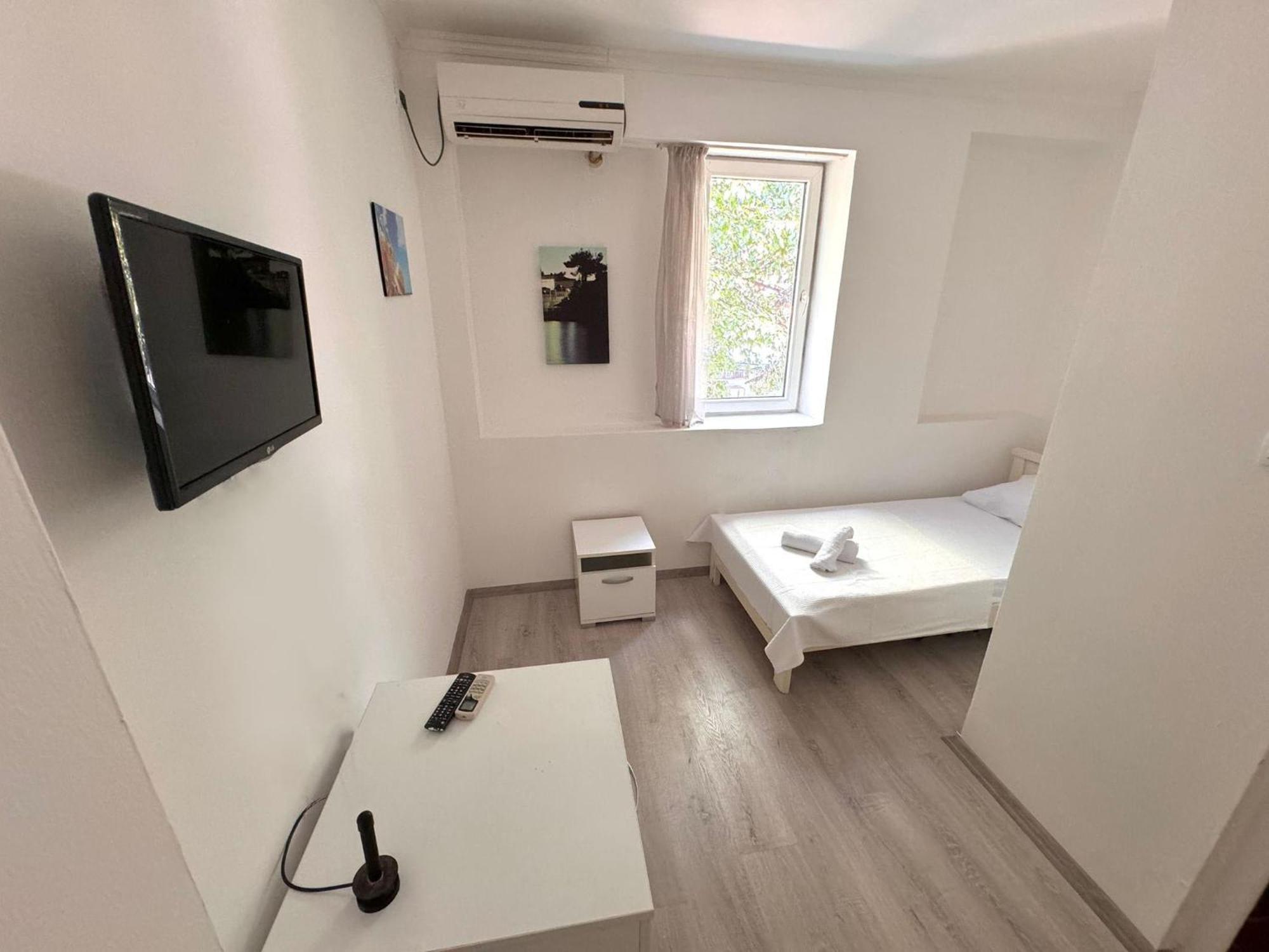 Hotel Istanbul Skopje Bagian luar foto