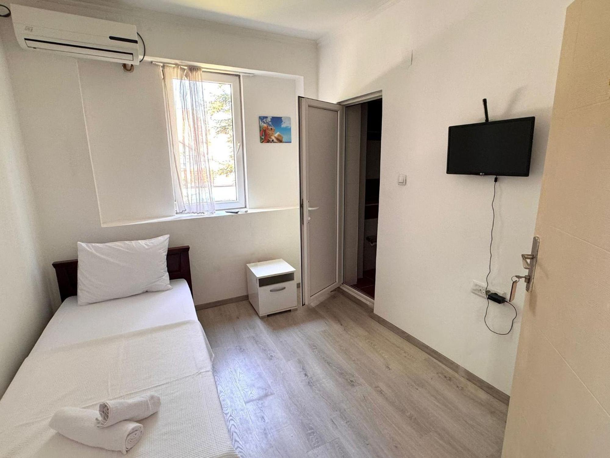Hotel Istanbul Skopje Bagian luar foto