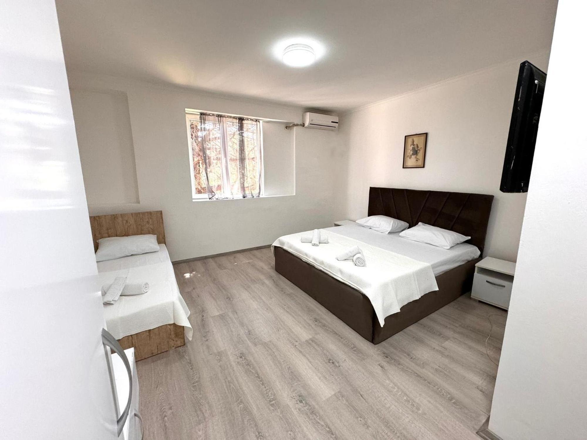 Hotel Istanbul Skopje Bagian luar foto